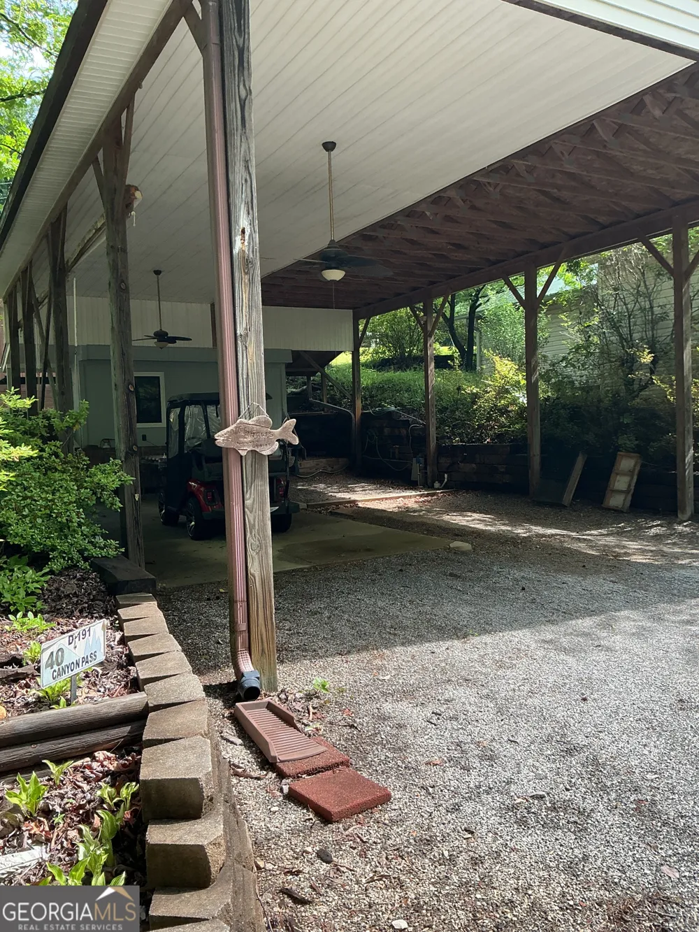 40 Canyon PASS Cleveland, GA 30528