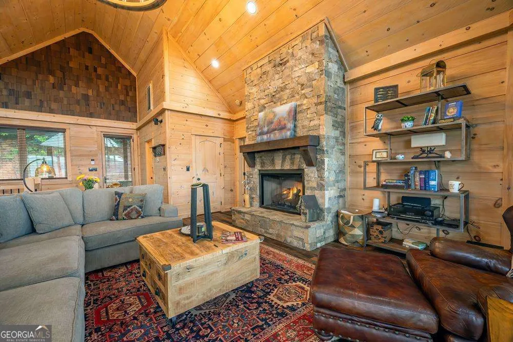 193 Pontoosuc DR Mineral Bluff, GA 30559
