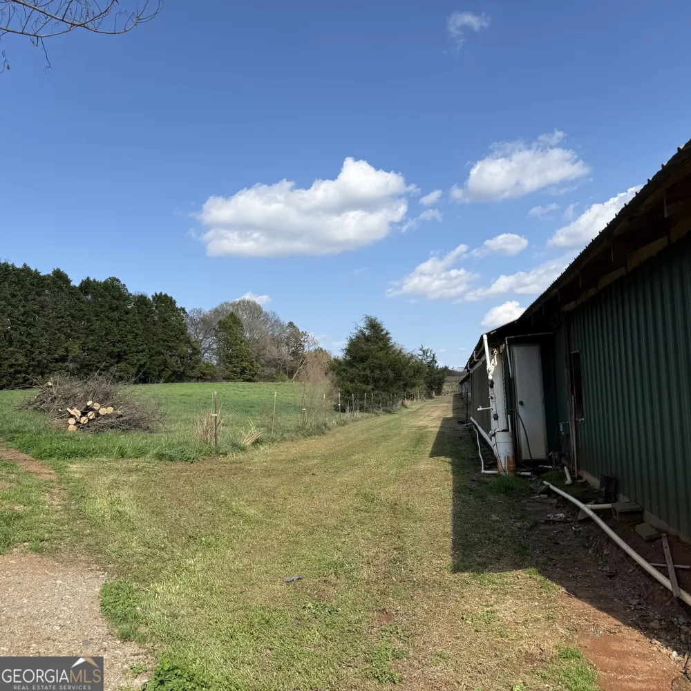 1182 Crawfords Ferry RD Hartwell, GA 30643