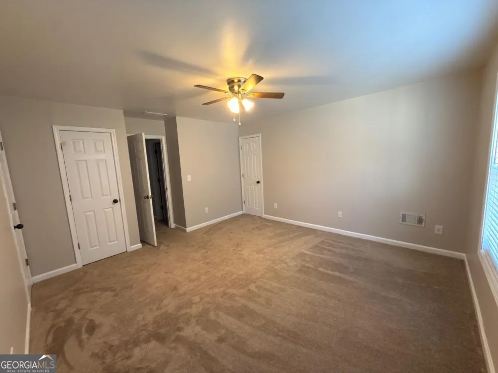 5706 Amberside LN Sugar Hill, GA 30518
