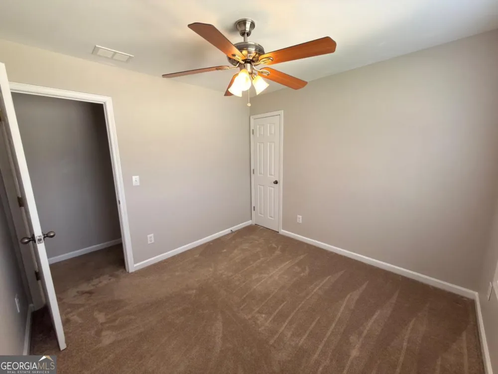 5706 Amberside LN Sugar Hill, GA 30518