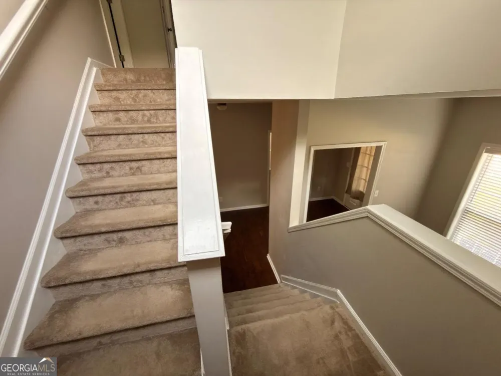 5706 Amberside LN Sugar Hill, GA 30518