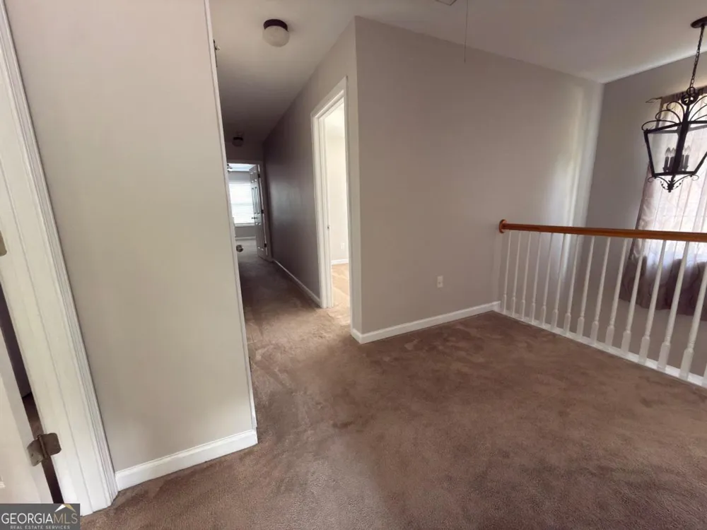 5706 Amberside LN Sugar Hill, GA 30518