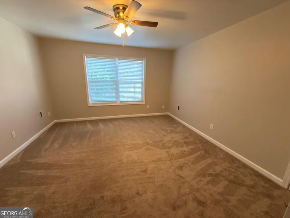 5706 Amberside LN Sugar Hill, GA 30518