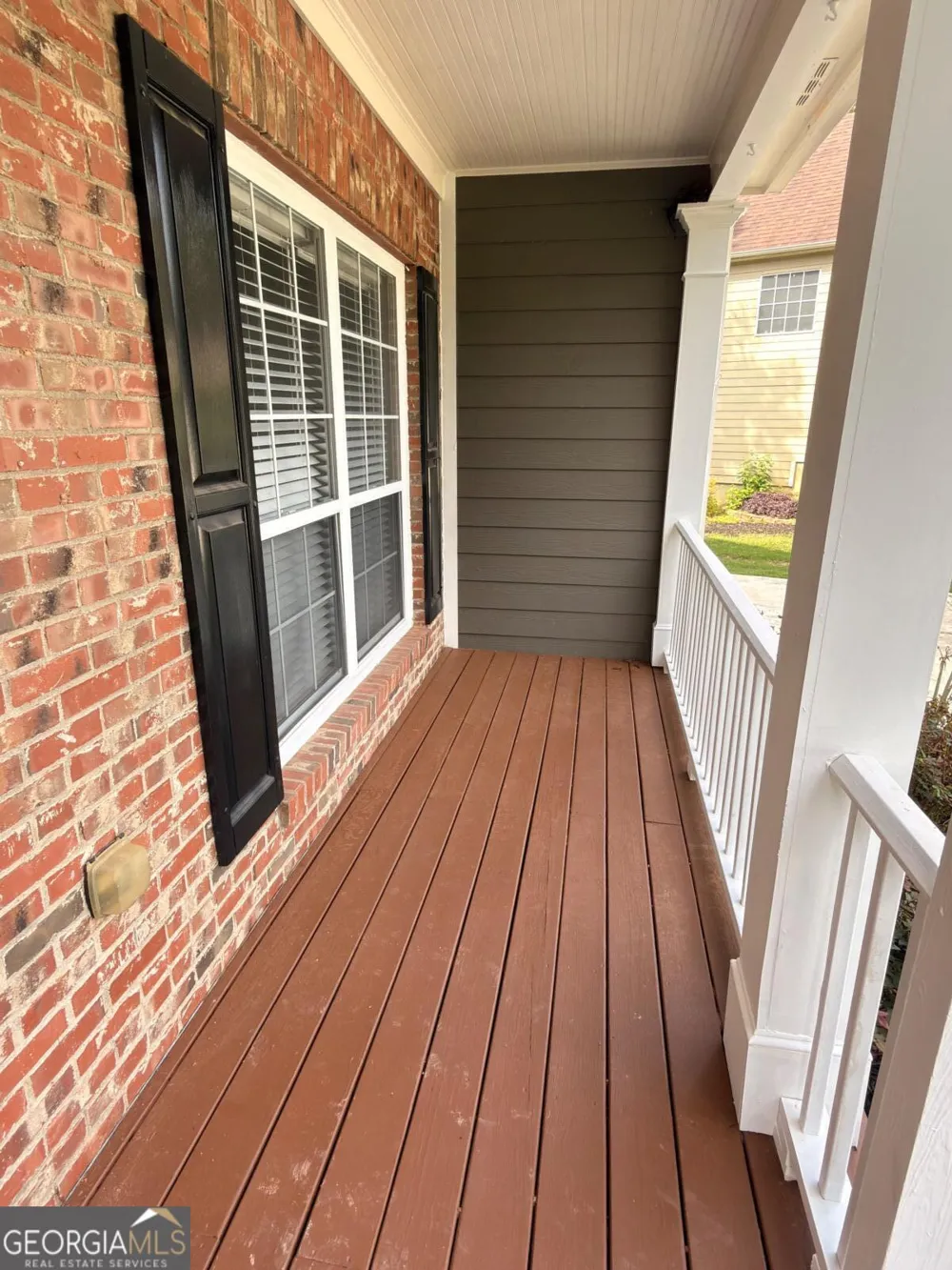 5706 Amberside LN Sugar Hill, GA 30518