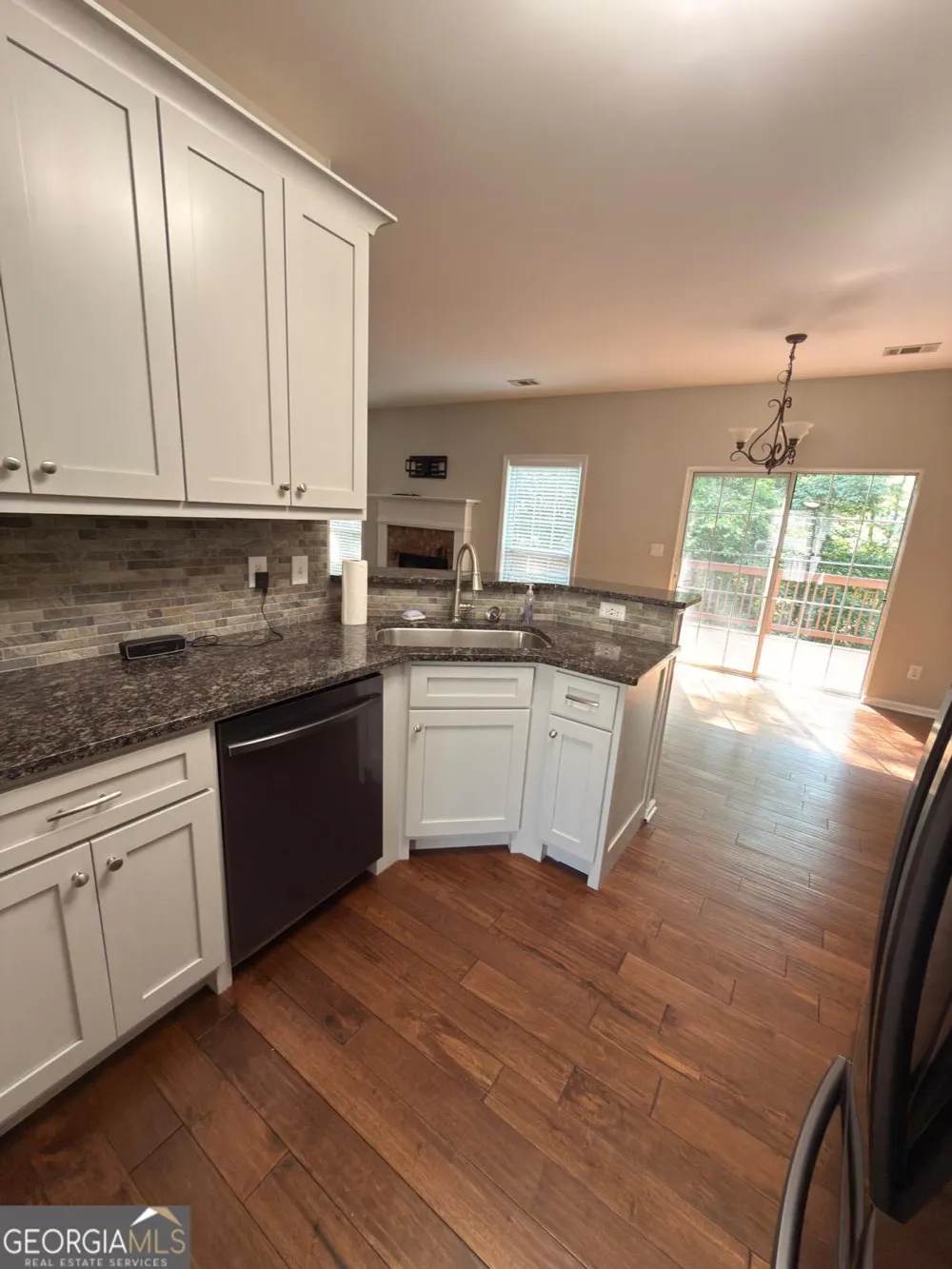 5706 Amberside LN Sugar Hill, GA 30518