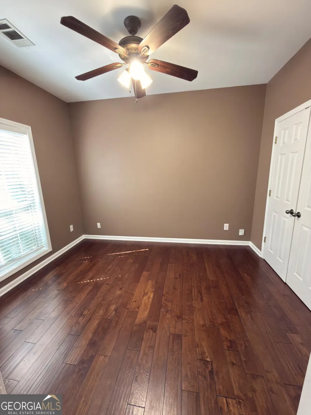 5706 Amberside LN Sugar Hill, GA 30518