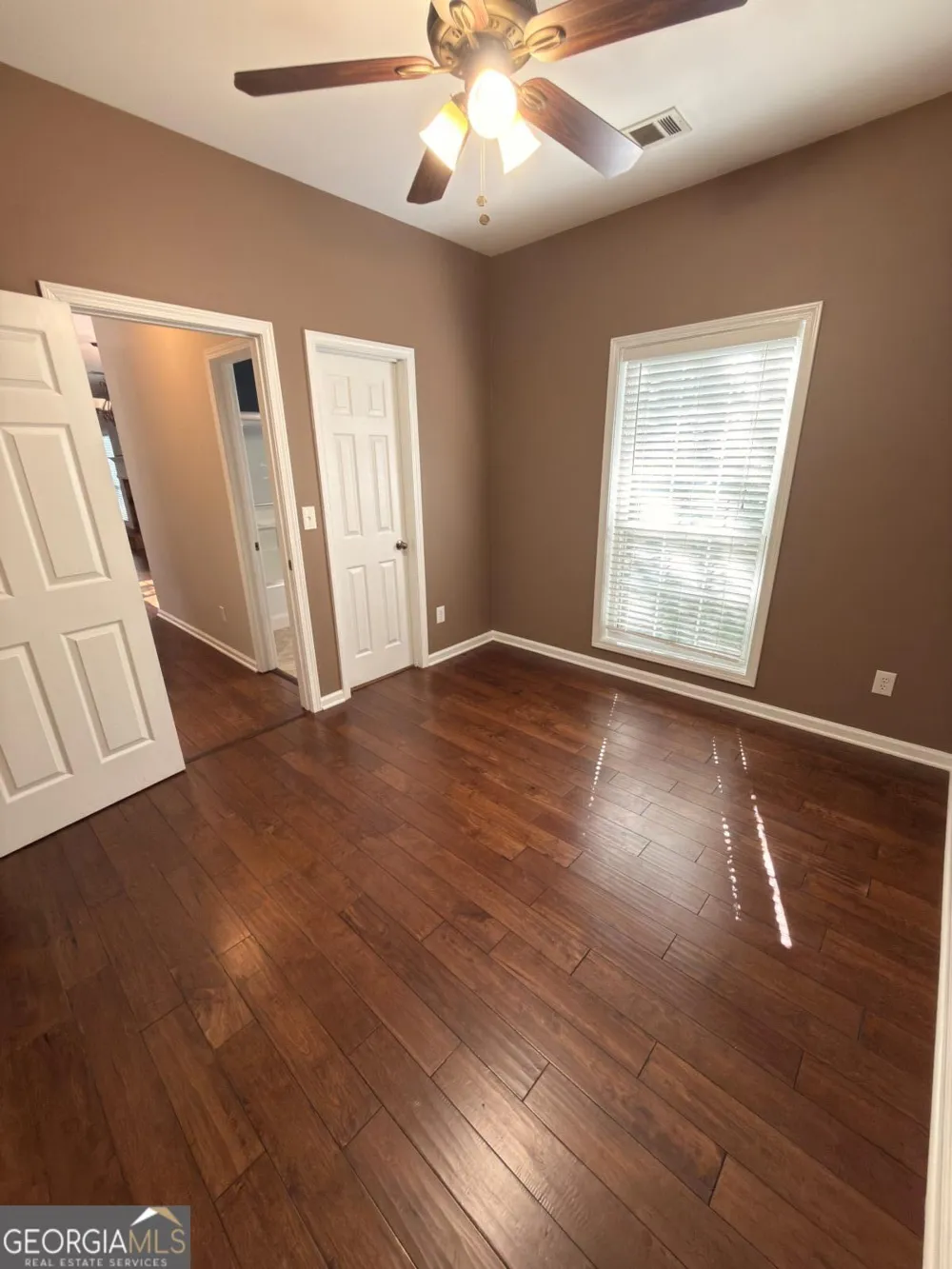 5706 Amberside LN Sugar Hill, GA 30518