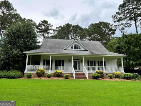 18 Woodgate DR