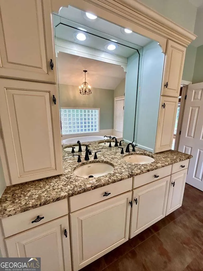 18 Woodgate DR Tifton, GA 31793