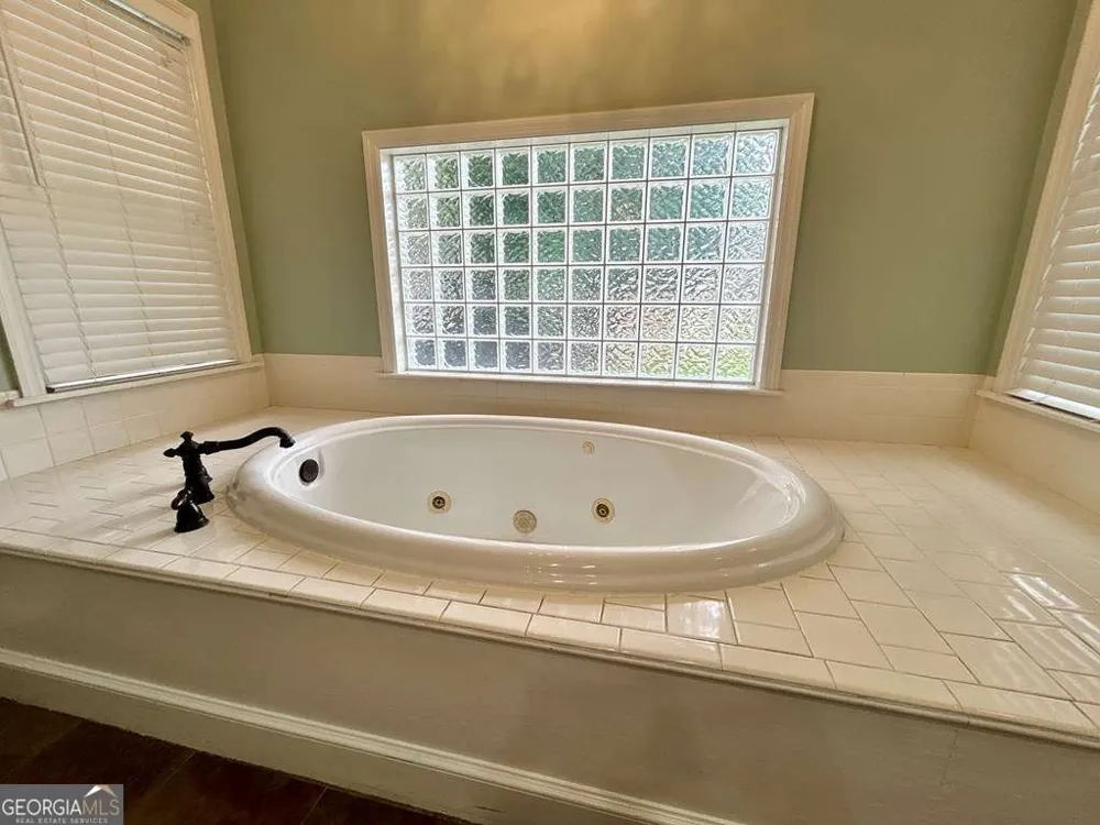 18 Woodgate DR Tifton, GA 31793