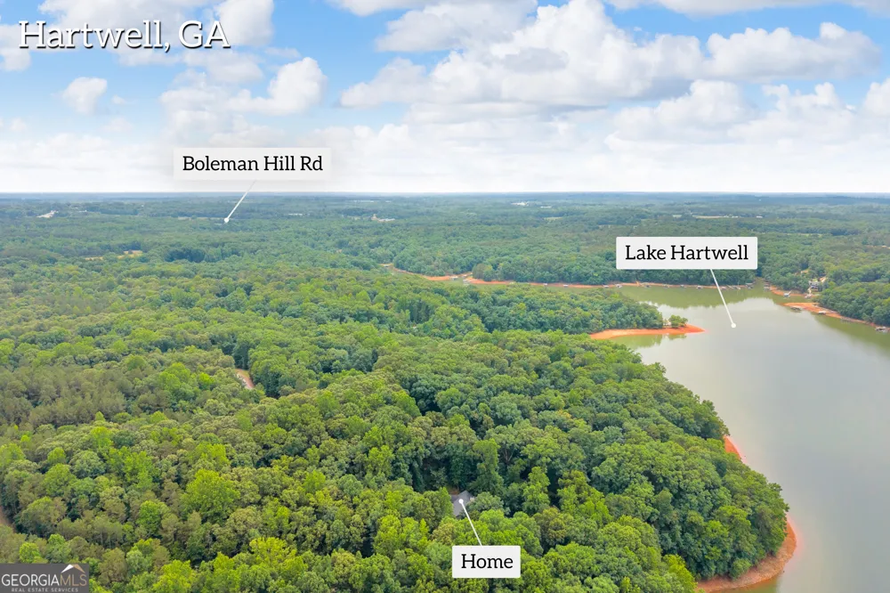 242 Pristine CV Hartwell, GA 30643