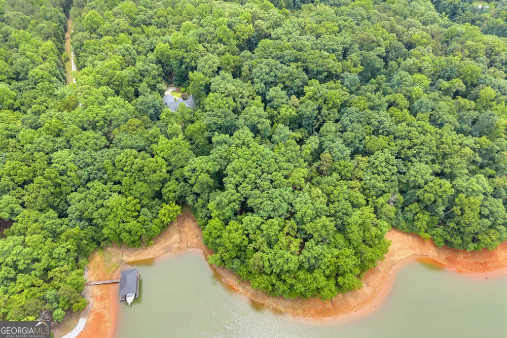 242 Pristine CV Hartwell, GA 30643