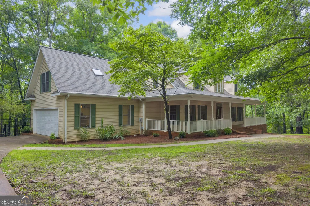 242 Pristine CV Hartwell, GA 30643