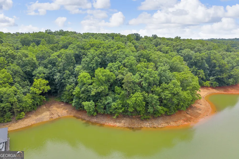 242 Pristine CV Hartwell, GA 30643