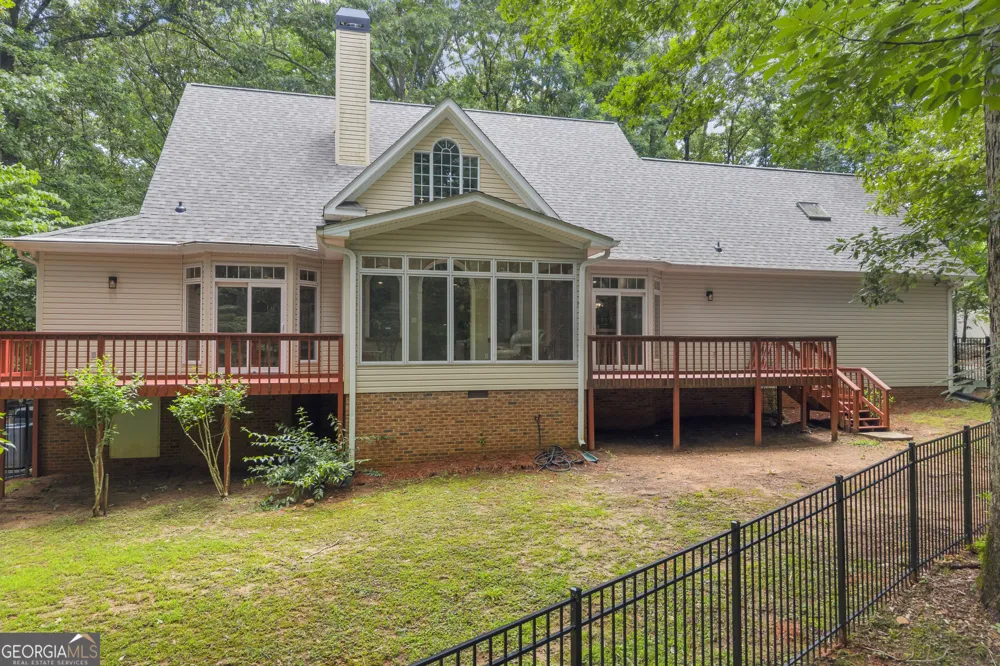 242 Pristine CV Hartwell, GA 30643