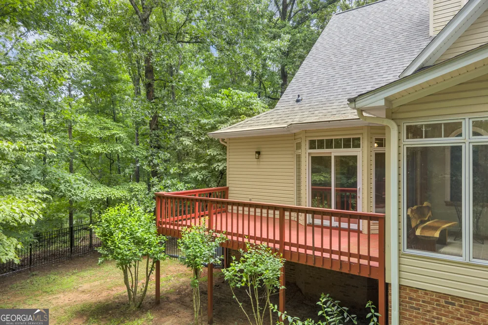 242 Pristine CV Hartwell, GA 30643