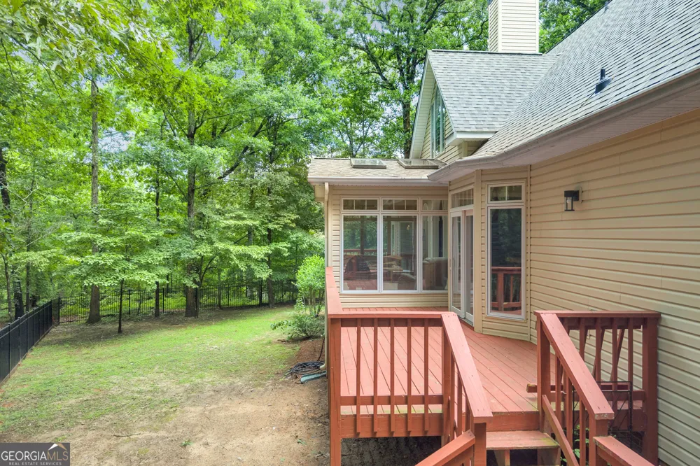 242 Pristine CV Hartwell, GA 30643