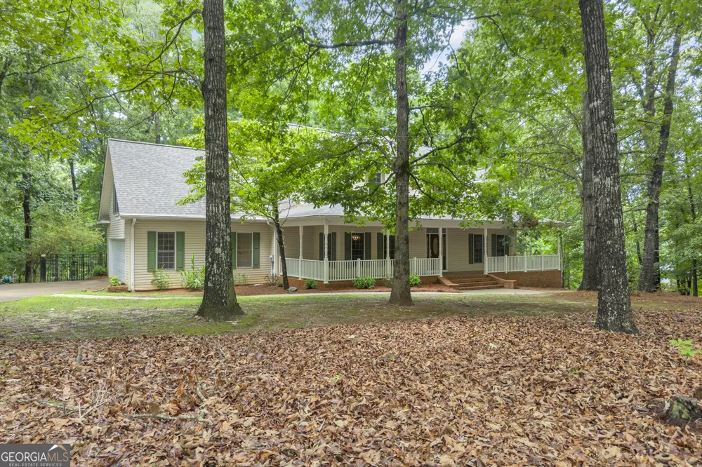242 Pristine CV Hartwell, GA 30643