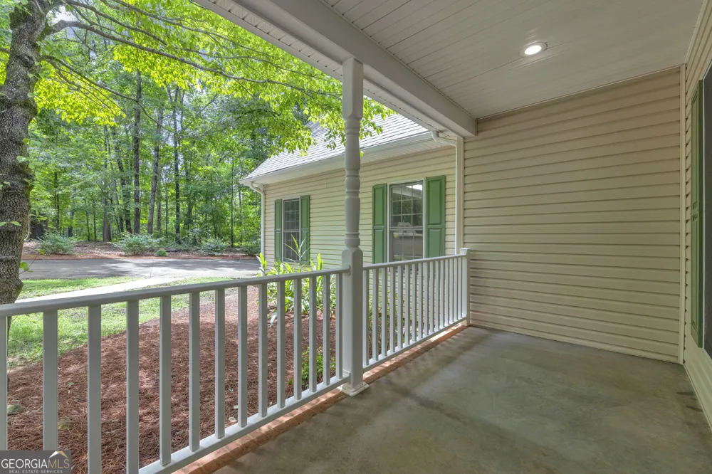 242 Pristine CV Hartwell, GA 30643