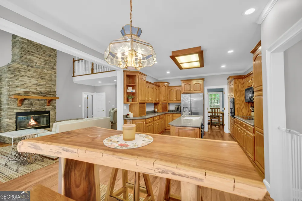 242 Pristine CV Hartwell, GA 30643