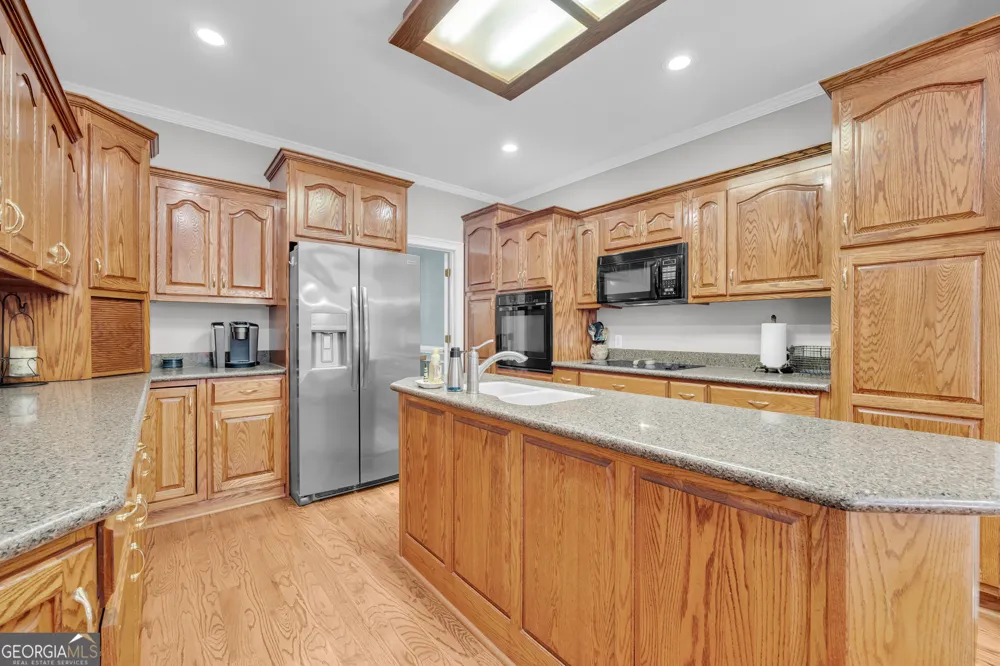 242 Pristine CV Hartwell, GA 30643