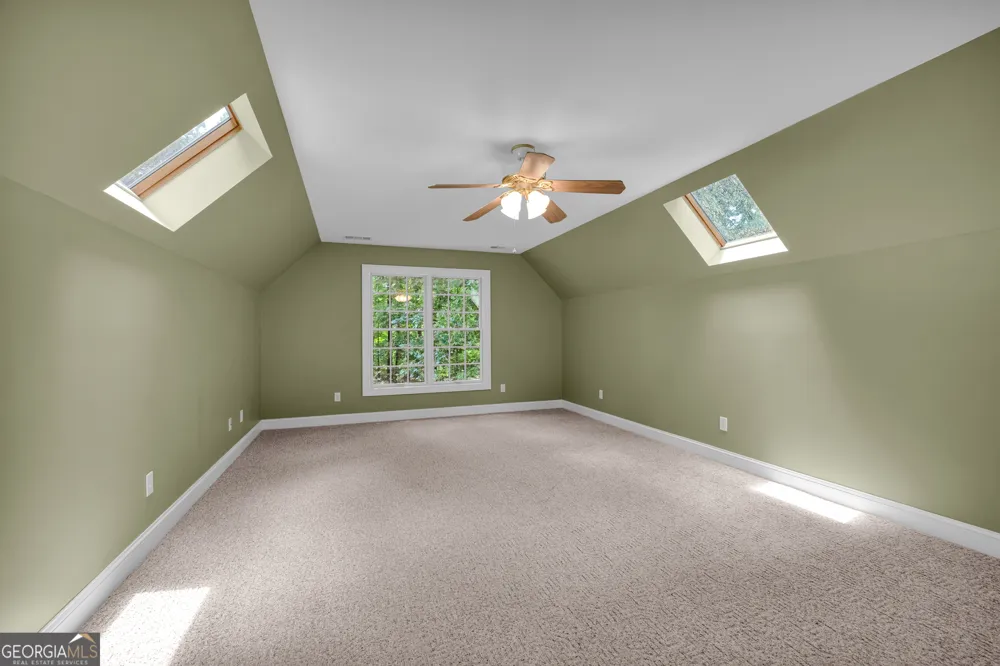 242 Pristine CV Hartwell, GA 30643