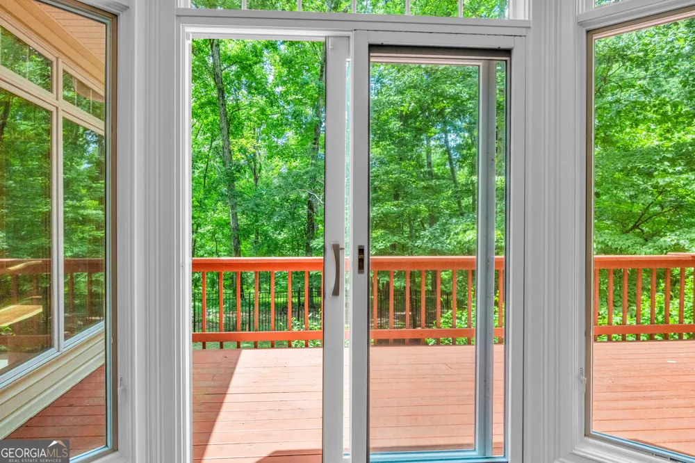 242 Pristine CV Hartwell, GA 30643