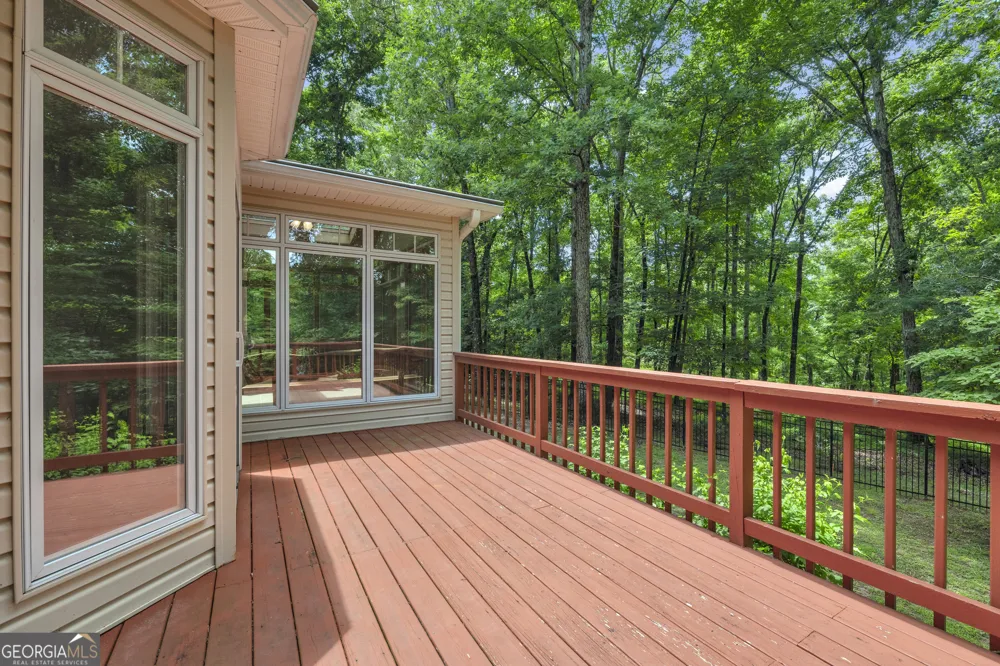 242 Pristine CV Hartwell, GA 30643