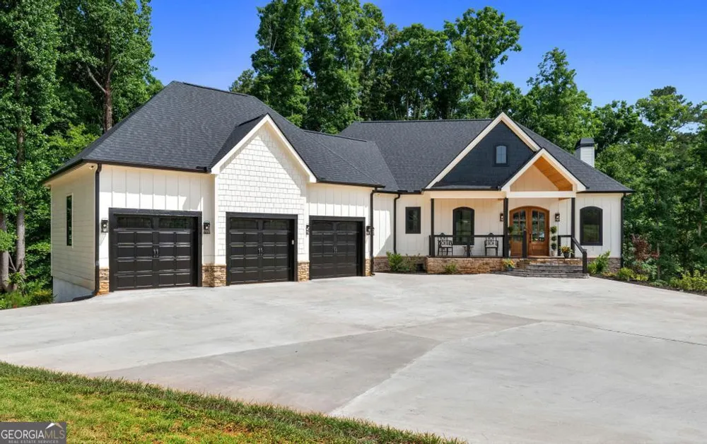 183 Lake Pointe RD Hartwell, GA 30643