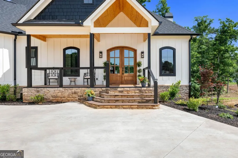 183 Lake Pointe RD Hartwell, GA 30643