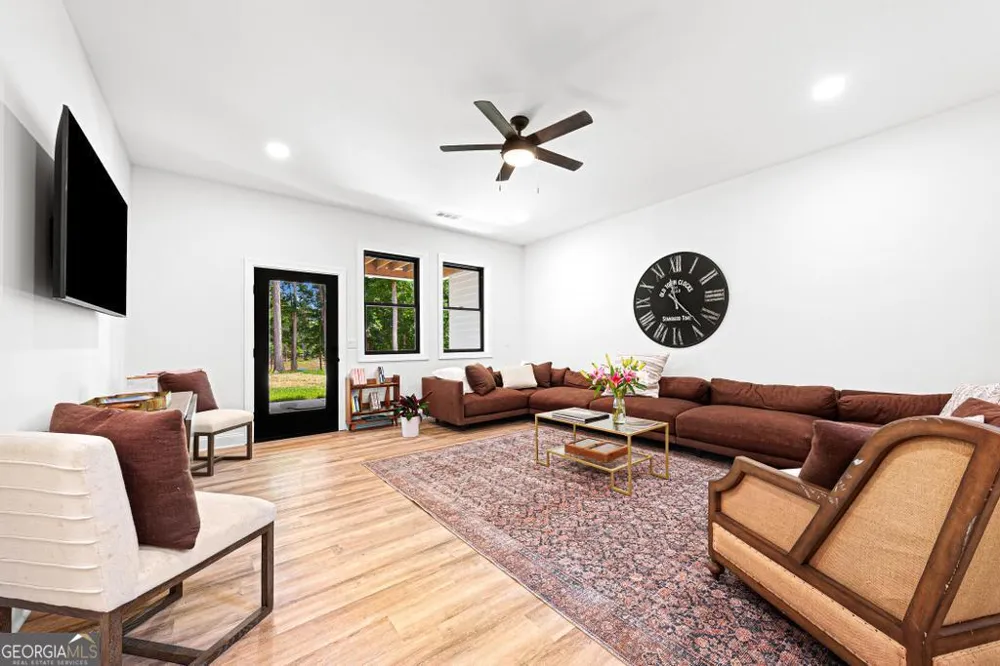 183 Lake Pointe RD Hartwell, GA 30643