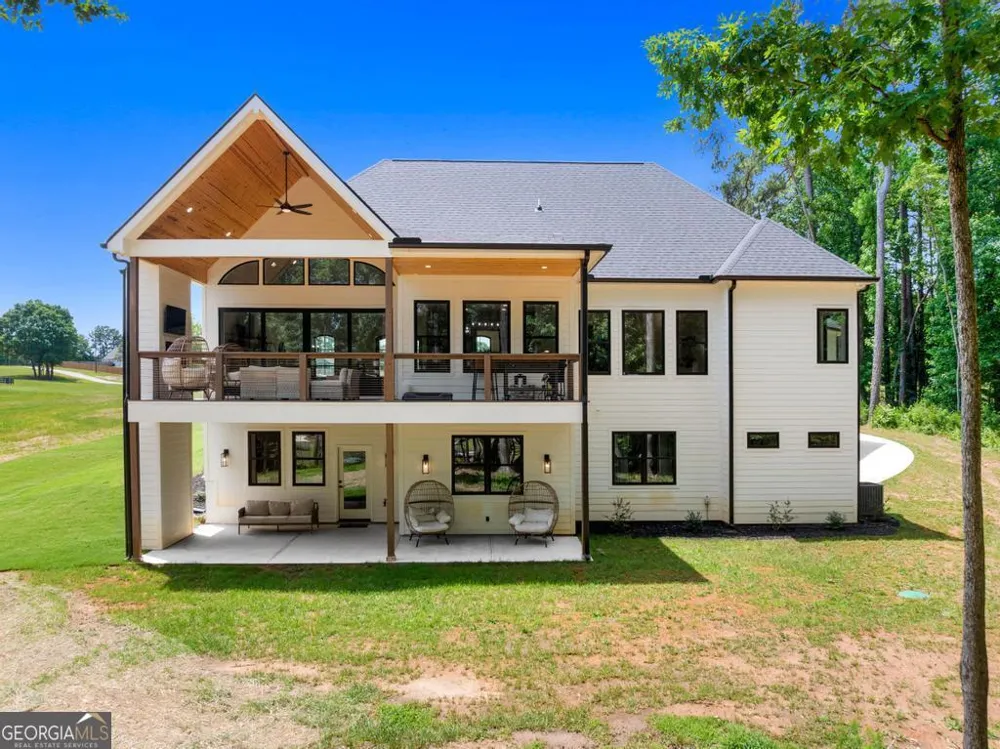 183 Lake Pointe RD Hartwell, GA 30643