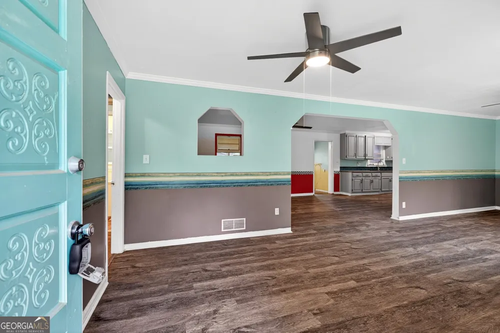130 Forest LN Woodbury, GA 30293