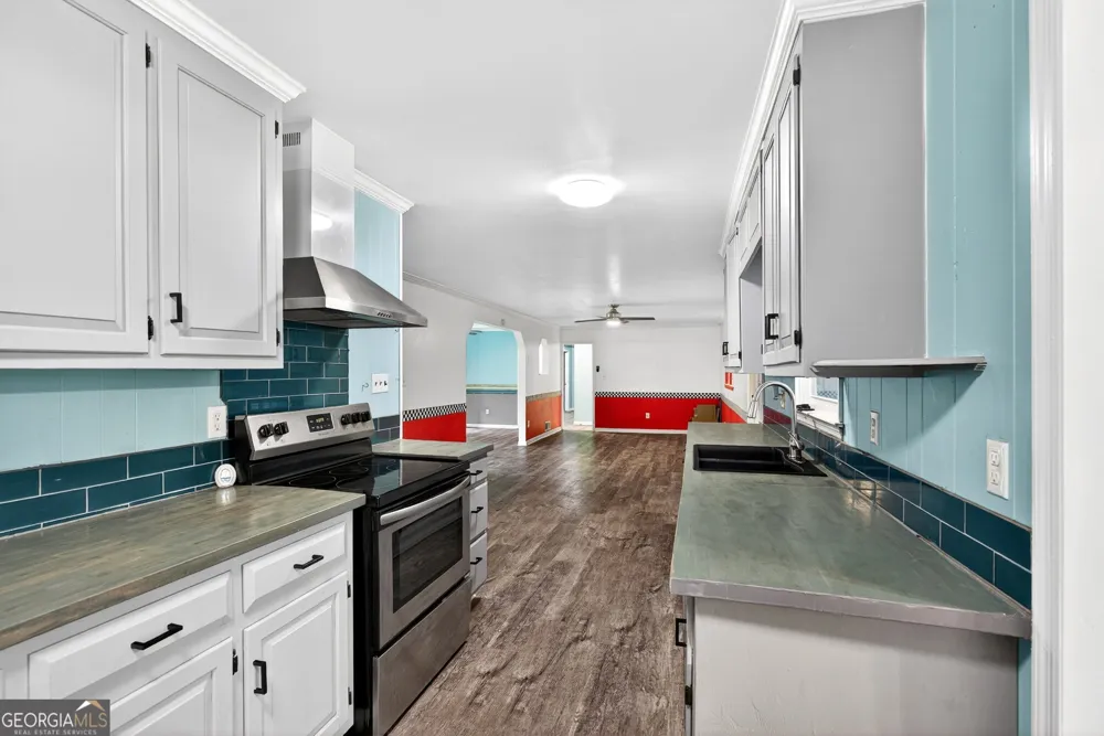 130 Forest LN Woodbury, GA 30293