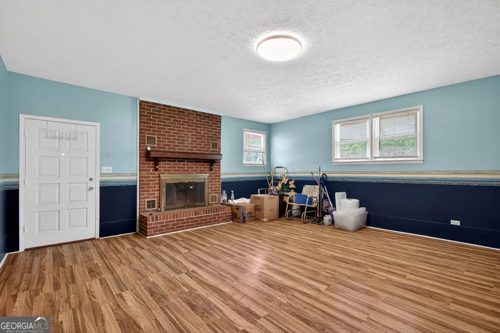 130 Forest LN Woodbury, GA 30293
