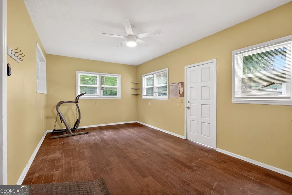 130 Forest LN Woodbury, GA 30293