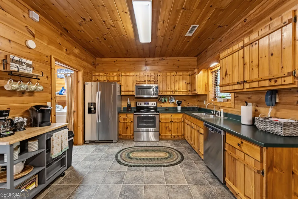 196 Ethan Wilson WAY Morganton, GA 30560