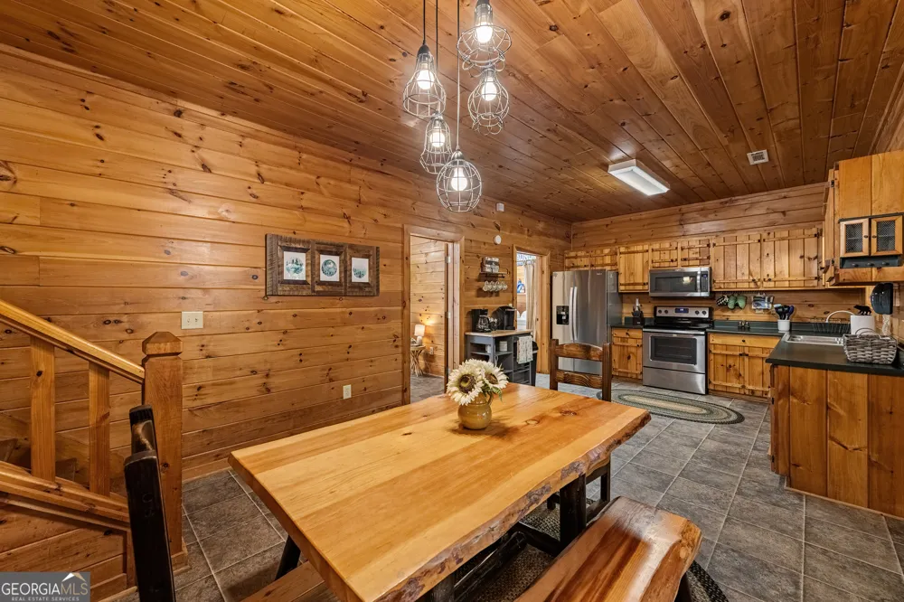 196 Ethan Wilson WAY Morganton, GA 30560