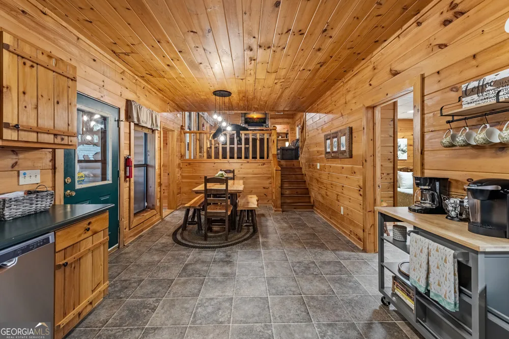 196 Ethan Wilson WAY Morganton, GA 30560