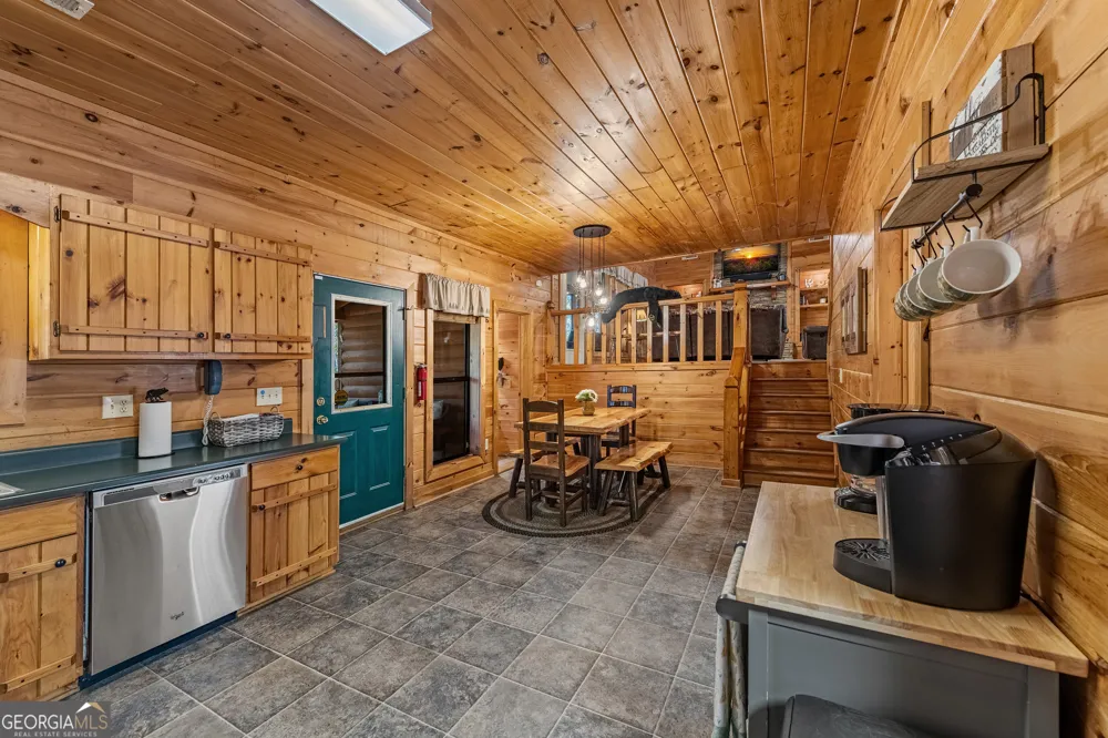 196 Ethan Wilson WAY Morganton, GA 30560
