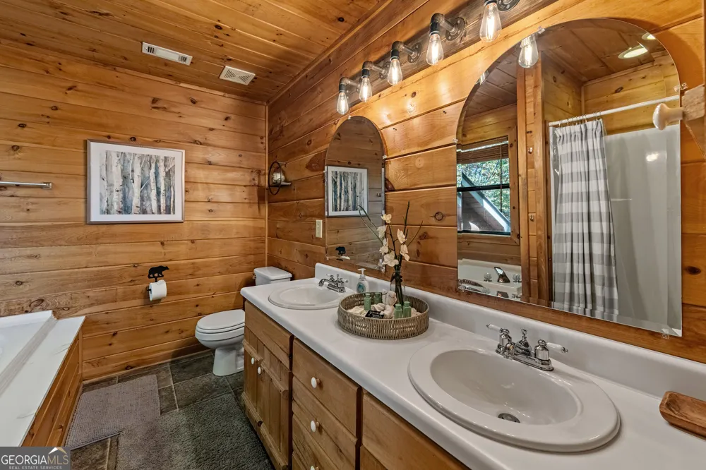 196 Ethan Wilson WAY Morganton, GA 30560
