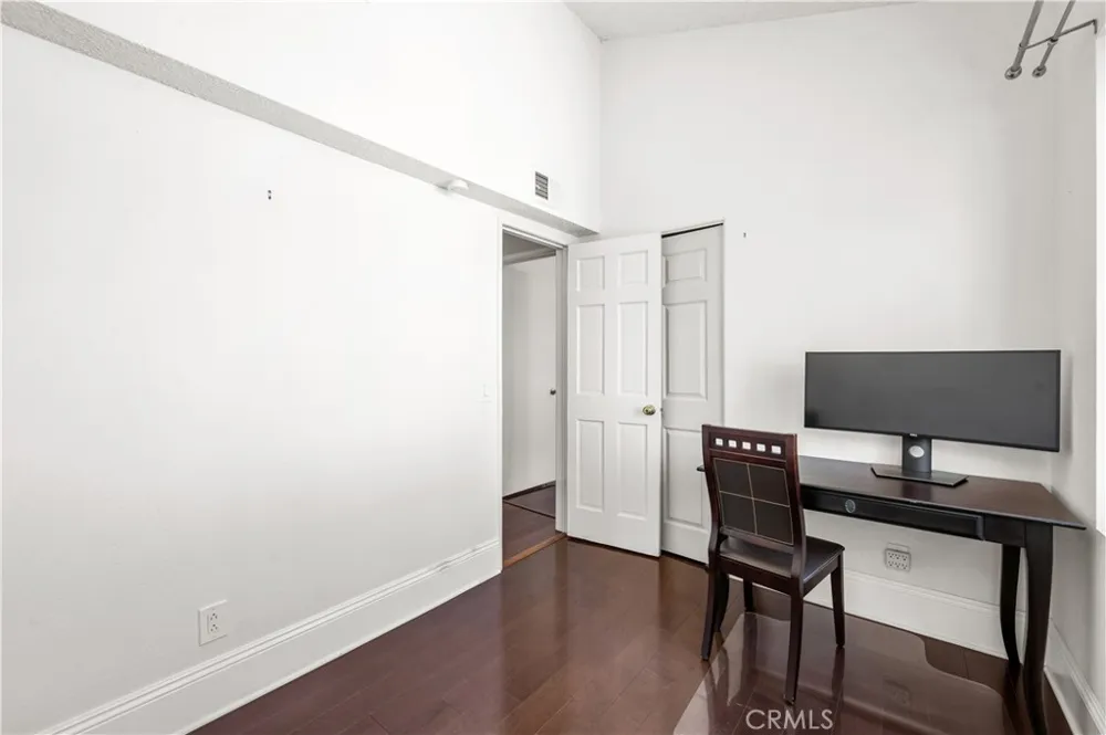 1022 S Marengo #5 Alhambra, CA 91803