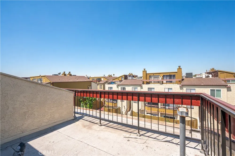 1022 S Marengo #5 Alhambra, CA 91803