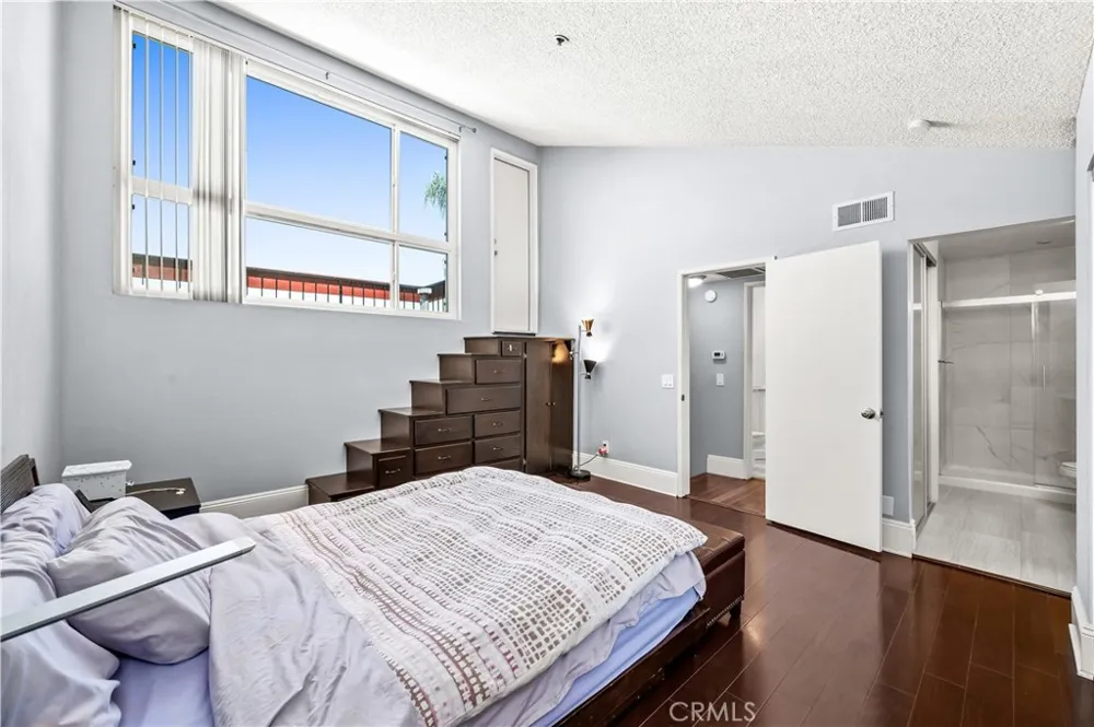 1022 S Marengo #5 Alhambra, CA 91803