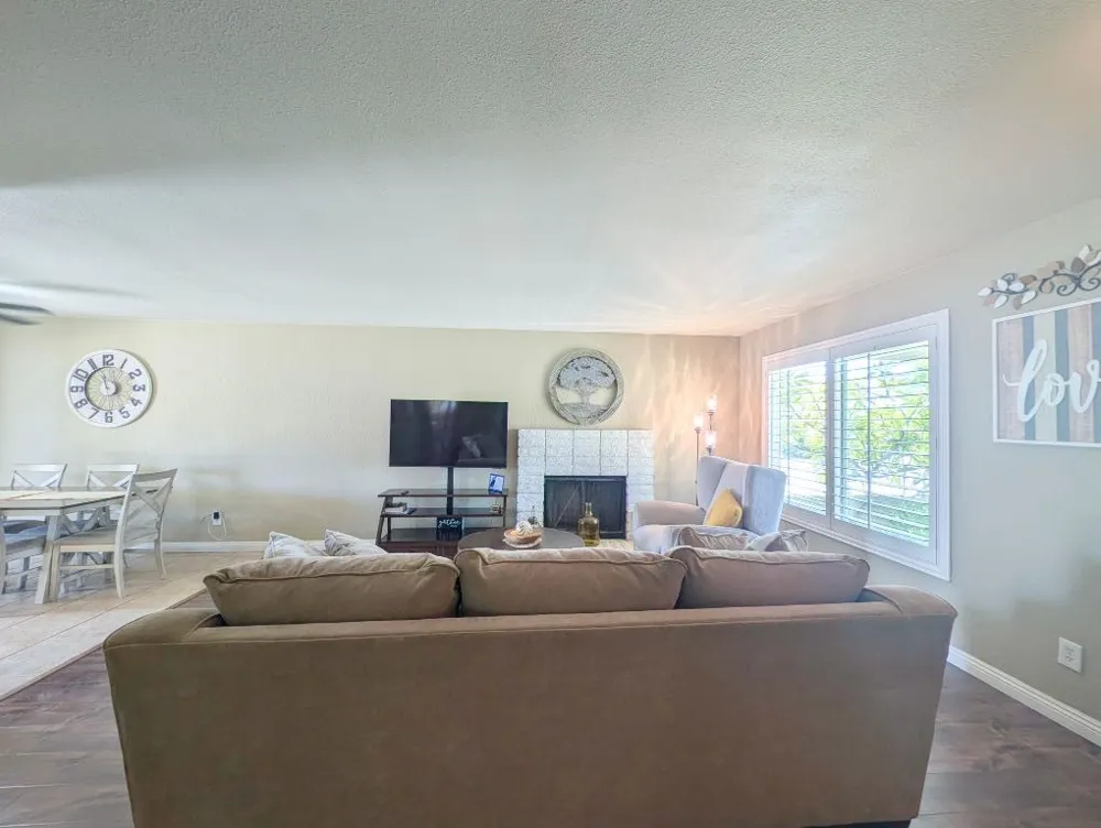 545 Mikalor San Bernardino, CA 92410