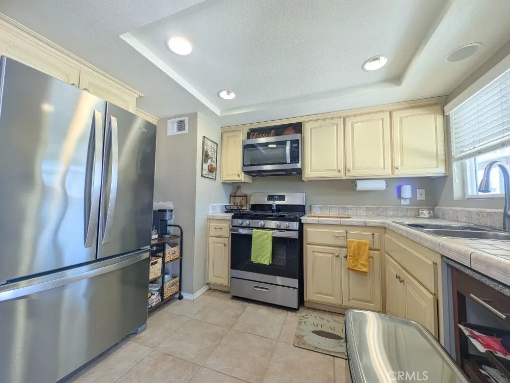 545 Mikalor San Bernardino, CA 92410