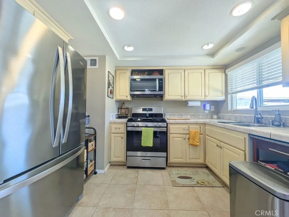 545 Mikalor San Bernardino, CA 92410