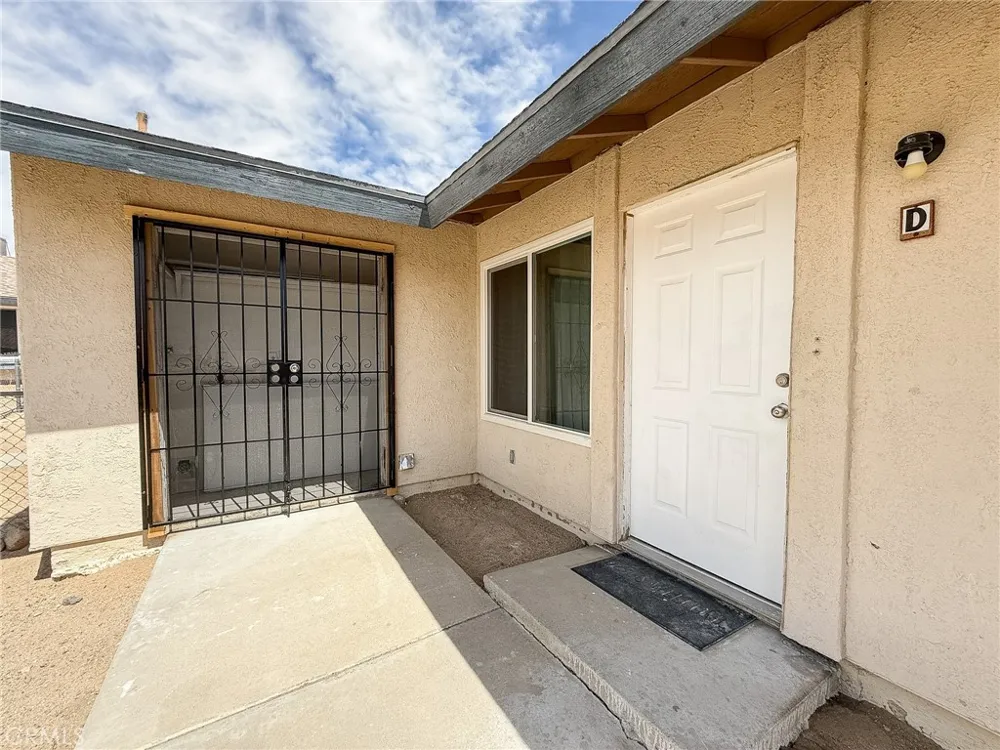 5839 Bagley 29 Palms, CA 92277