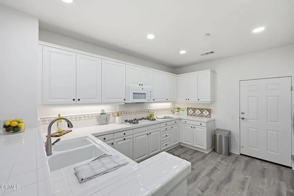 1740 Tanager Street #2-102 Ventura, CA 93003
